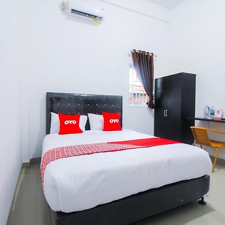 Oyo 1653 Fajar Residence Pekanbaru Εξωτερικό φωτογραφία