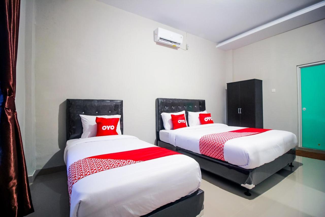 Oyo 1653 Fajar Residence Pekanbaru Εξωτερικό φωτογραφία