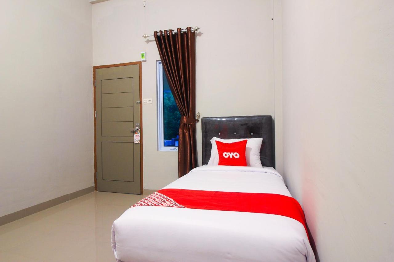 Oyo 1653 Fajar Residence Pekanbaru Εξωτερικό φωτογραφία