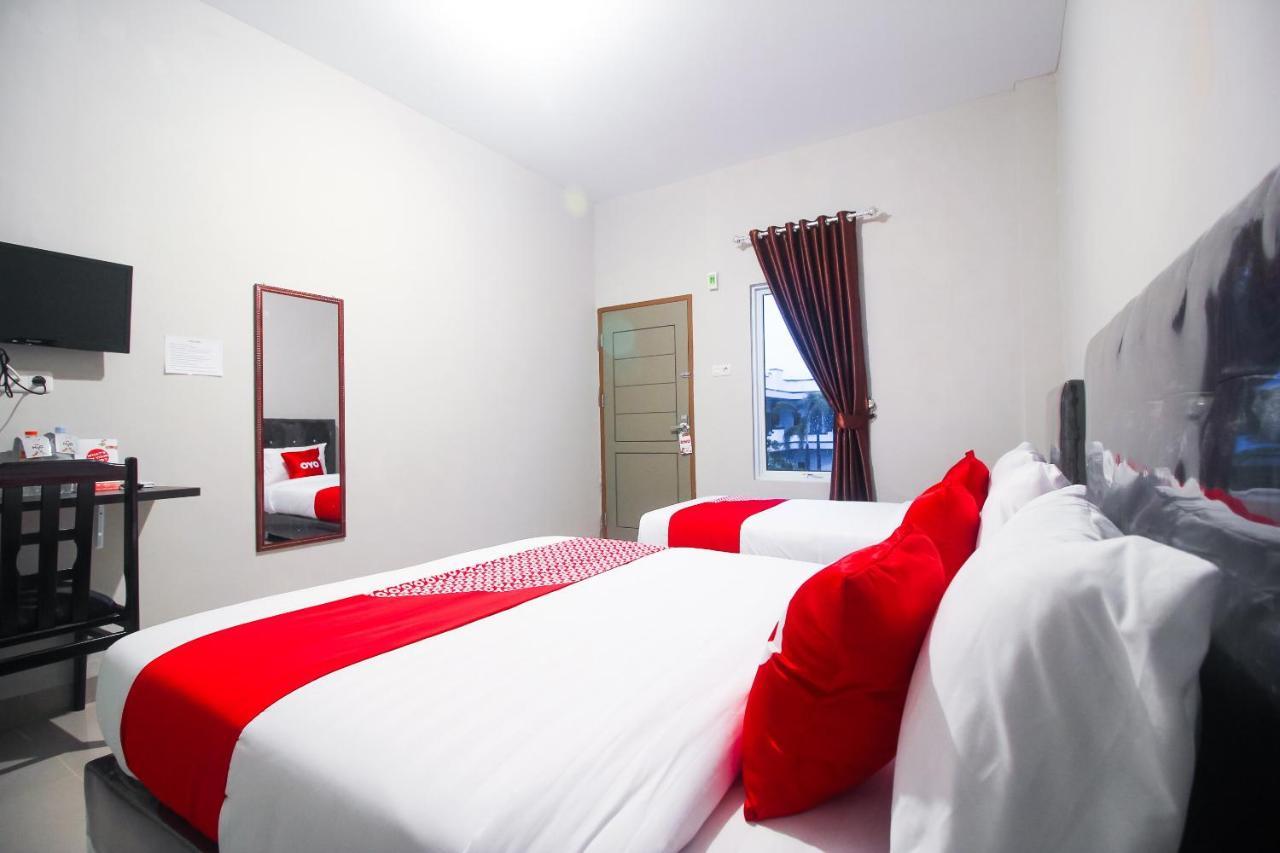 Oyo 1653 Fajar Residence Pekanbaru Εξωτερικό φωτογραφία