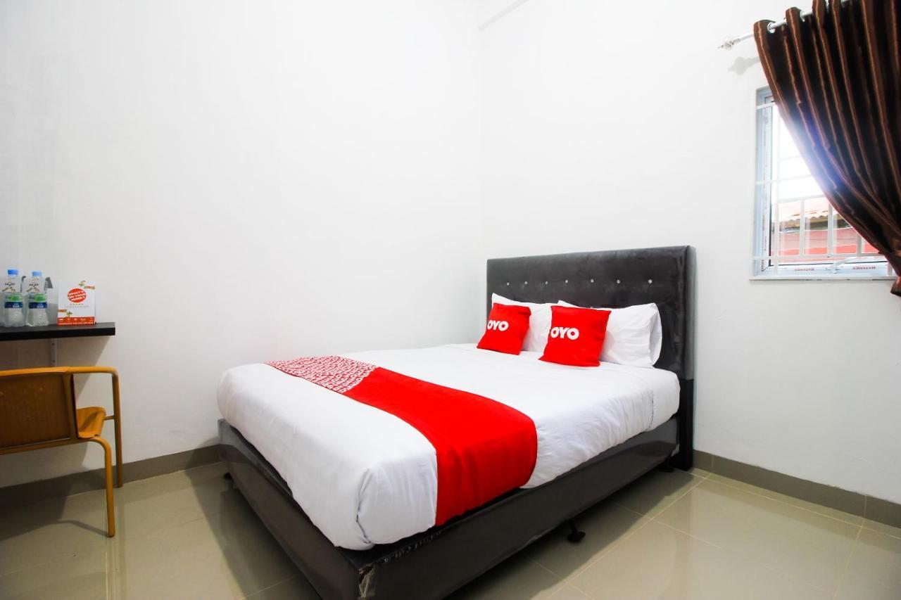 Oyo 1653 Fajar Residence Pekanbaru Εξωτερικό φωτογραφία