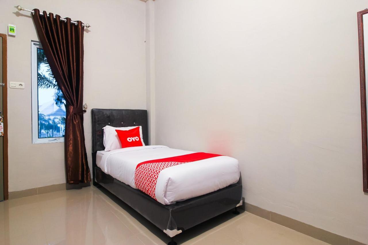 Oyo 1653 Fajar Residence Pekanbaru Εξωτερικό φωτογραφία