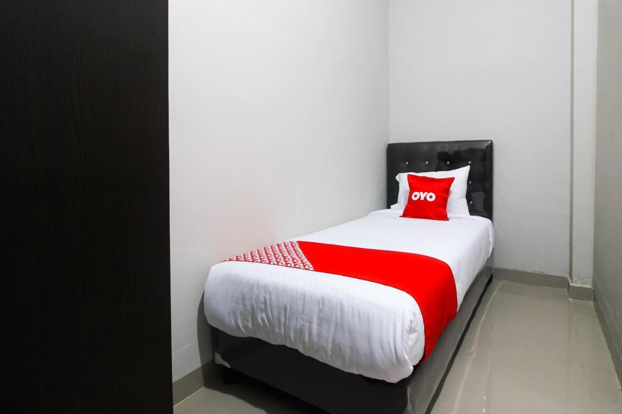 Oyo 1653 Fajar Residence Pekanbaru Εξωτερικό φωτογραφία