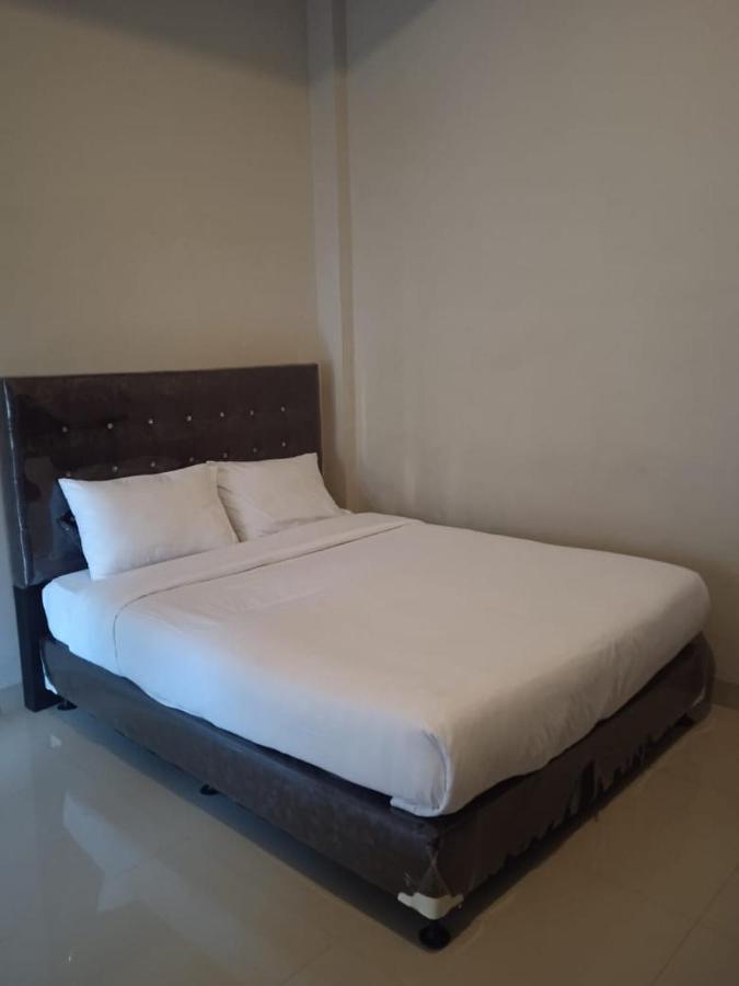 Oyo 1653 Fajar Residence Pekanbaru Εξωτερικό φωτογραφία