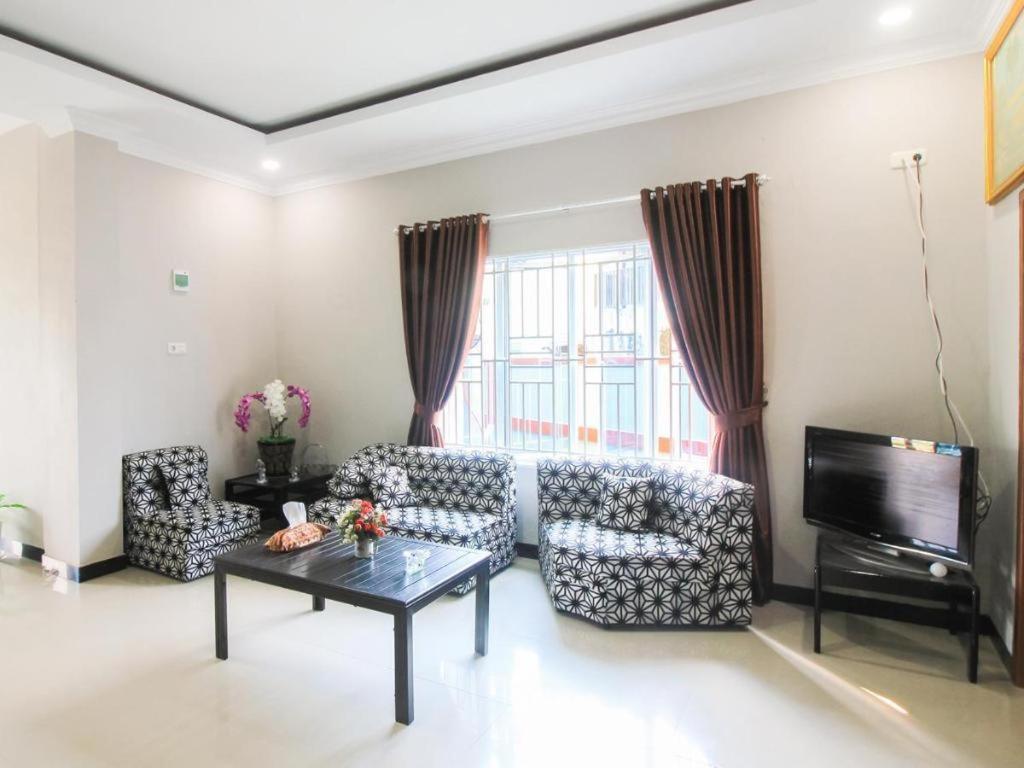 Oyo 1653 Fajar Residence Pekanbaru Εξωτερικό φωτογραφία