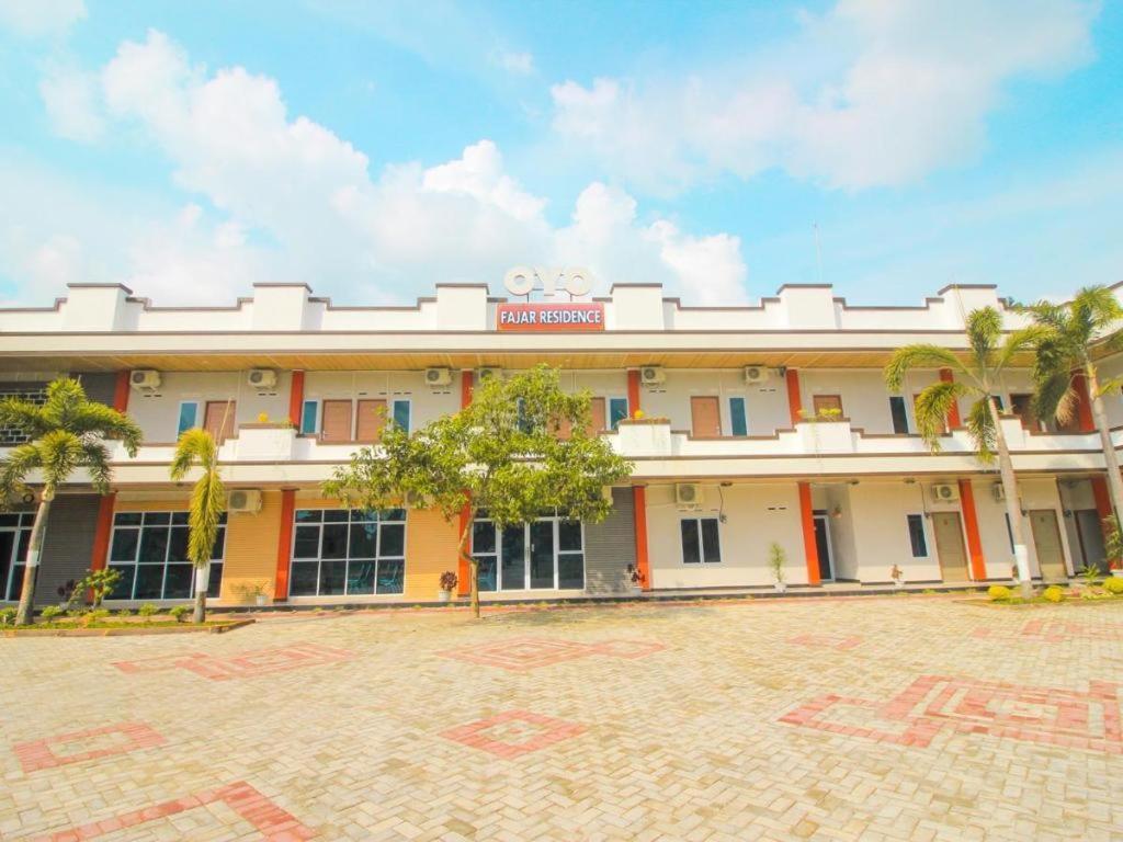Oyo 1653 Fajar Residence Pekanbaru Εξωτερικό φωτογραφία