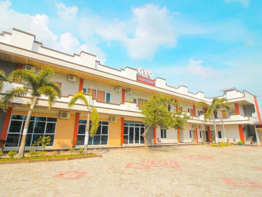 Oyo 1653 Fajar Residence Pekanbaru Εξωτερικό φωτογραφία