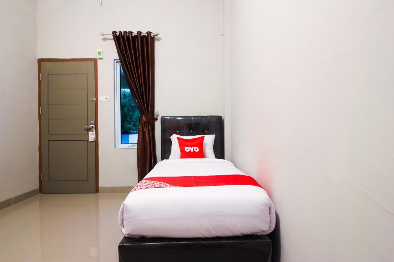 Oyo 1653 Fajar Residence Pekanbaru Εξωτερικό φωτογραφία
