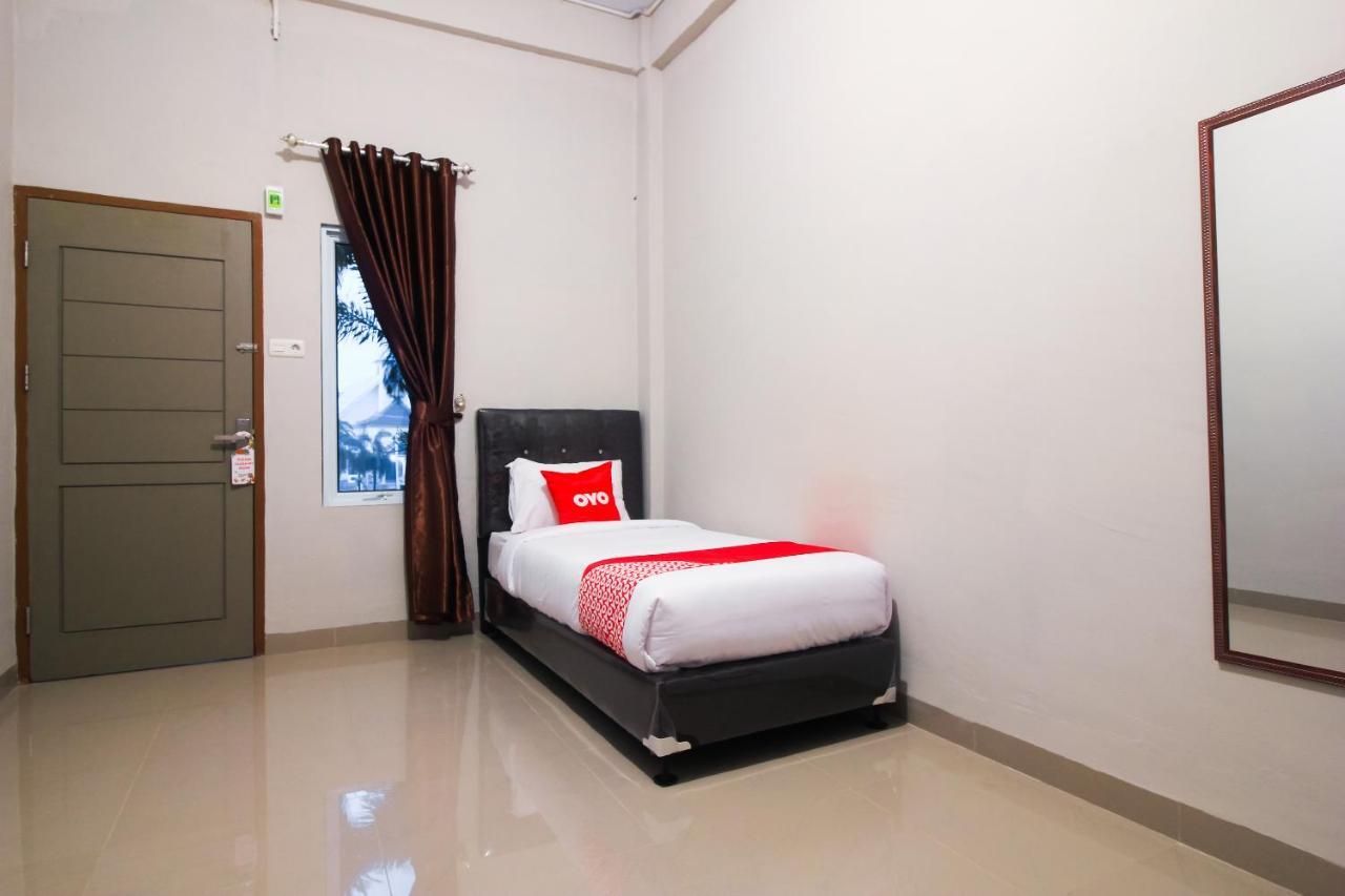 Oyo 1653 Fajar Residence Pekanbaru Εξωτερικό φωτογραφία