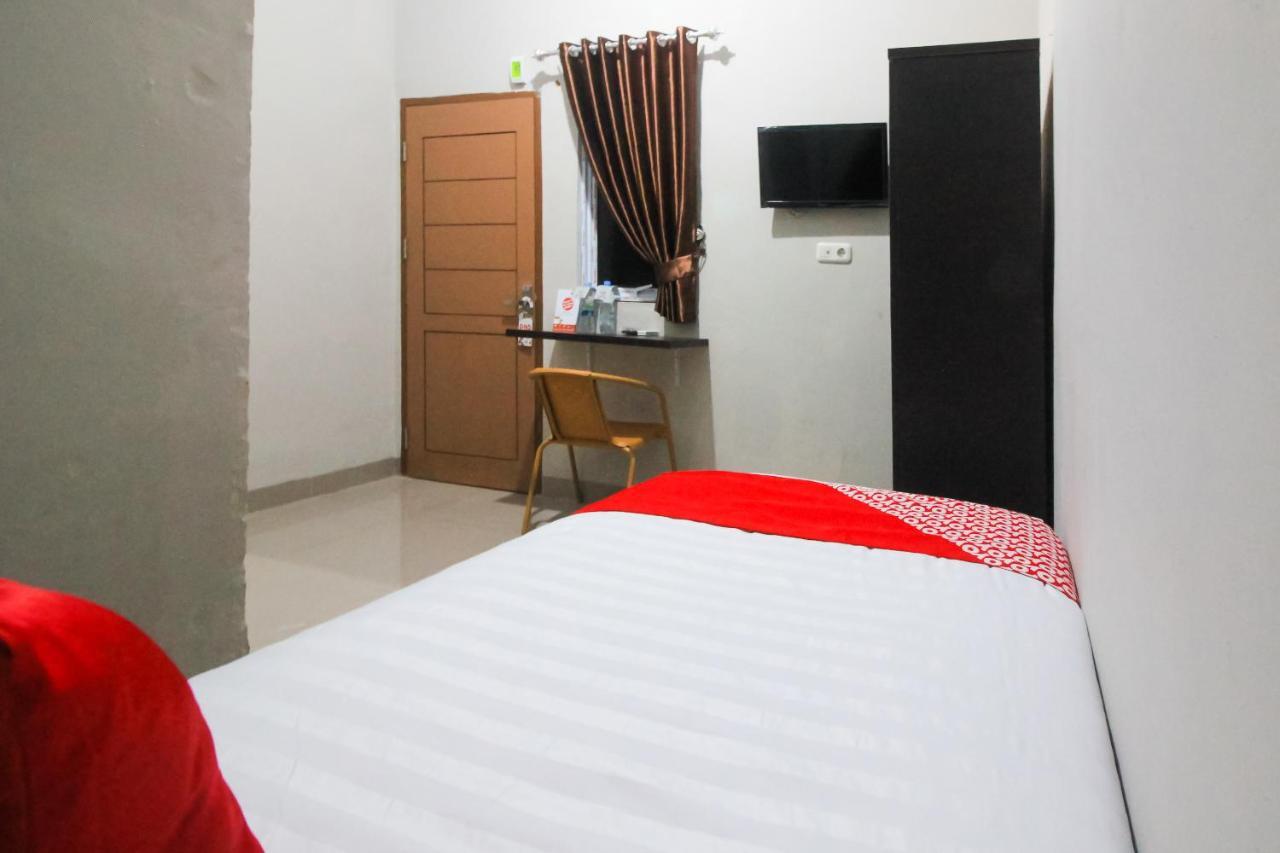 Oyo 1653 Fajar Residence Pekanbaru Εξωτερικό φωτογραφία